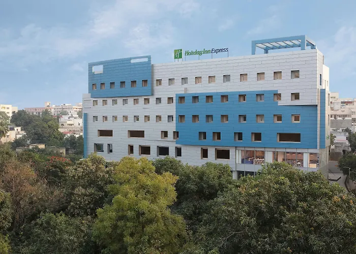 Holiday Inn Express Hyderabad Banjara Hills By Ihg