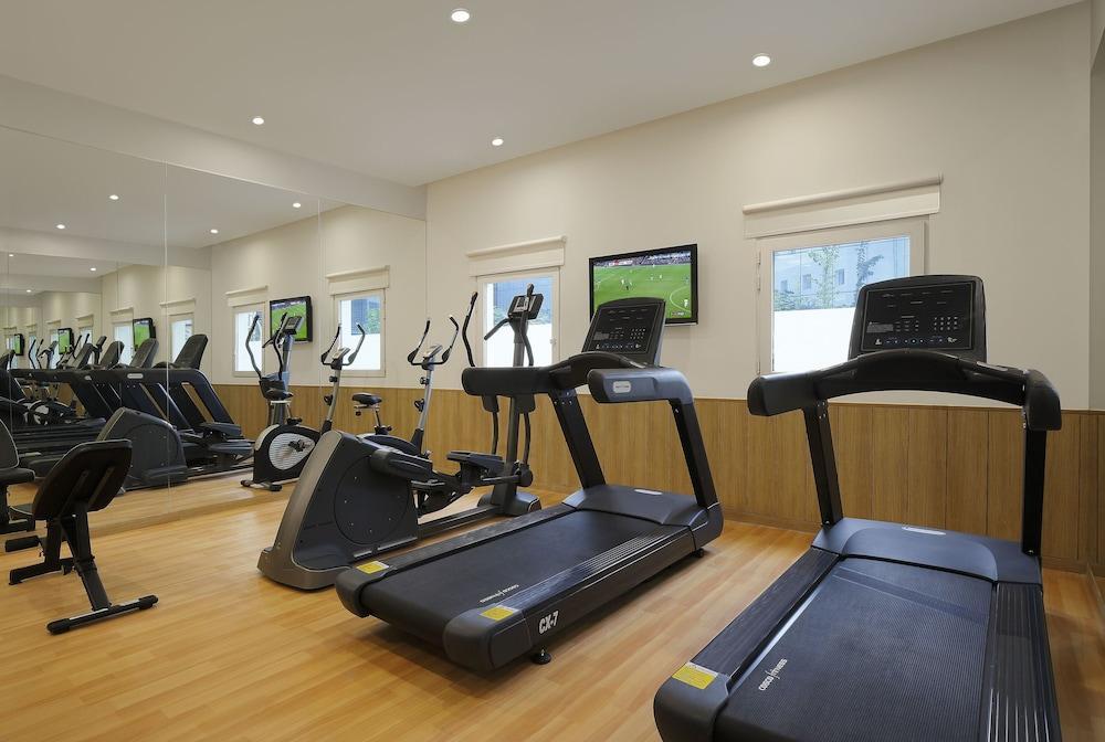 Express Banjara Hills By Ihg होटल